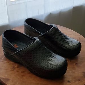 Dansko Pro XP 2.0 Size 39